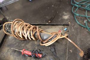 lot 84 image: Shop Trouble Light, electric