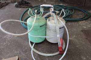 lot 105 image: Foam Sprayer Dual Tank with Hoses and Spray Nozzle