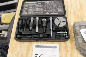 lot 56 image: Snap-on Deluxe AC Clutch Hub Puller and Installer Kit  with Plastic Case