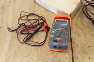 lot 61 image: Snap-on Blue-Point Multi-Tester