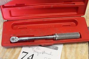 lot 74 image: Snap-on Torque Wrench  with Plastic Case PB15
