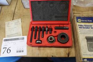 lot 76 image: K-D Tools Pulley RemoverInstaller Set  with Plastic Case