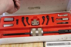 lot 80 image: Snap-on Light-duty Combination Puller Set 14-piece  with Plastic Case