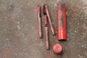 lot 130 image: Flare Set  with Metal Canister