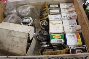 lot 137 image: Lot of Automotive Parts  - Thermostats