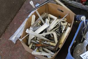 lot 149 image: Lot of Shelving Brackets