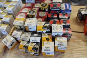 lot 143 image: Lot of Oil Filters  - Wix, Microguard