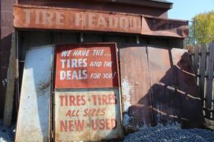 lot 192 image: Metal Tire Storage Rack
