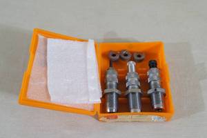 lot 9 image: Lyman .38 Spl and .357 Mag Reloading Die Set