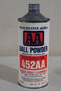 lot 51 image: 1 Lb Winchester Western 452AA Ball Smokeless Gun Powder