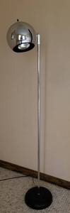 lot 10 image: MCM Chrome Globe Floor Lamp