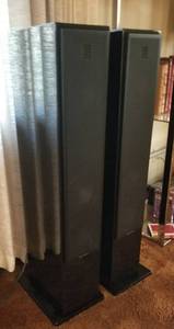lot 20 image: Motion 40 Martin Logan Tower Speakers w box