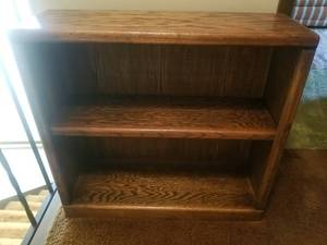 lot 74 image: Vintage Oak Bookshelf