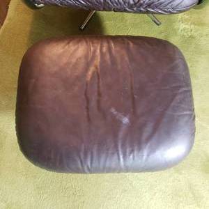 lot 2 image: Mid-Century Selig Chrome Leather Recliner & Ottoman