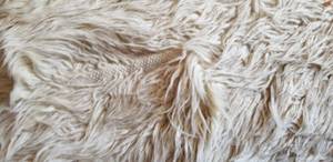 lot 41 image: Vintage Loomed Wool Shag Area Rug