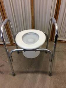 Commode Chair