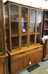 Nice Mid Century OMEGA by Thomasville 2-Piece Hutch