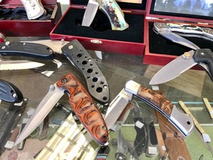 Lot of Assorted Folding Knives