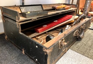 Antique Portable Carpenters Too Chest &amp Vintage Tools