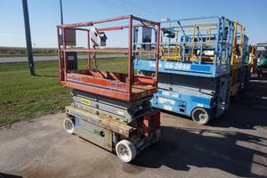 2011 Sky Jack Model SJIII 3219 Scissors Lift