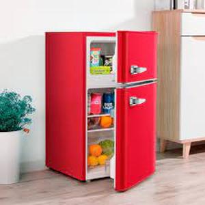 lot 116 image: Insignia - Retro 3.1 cu. ft. Mini Fridge with Top Freezer - Hot rod red