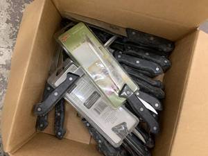 HYVEE KNIVES