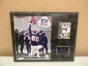 lot 27 image: Cris Carter HOF Minnesota Vikings - PICTURE PLAQUE - NICE - APPROX 16 BY 12 - VERY COOL PIECE - SEE PICTURES