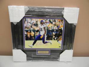 lot 45 image: MINNESOTA VIKINGS SIGNED Kyle Rudolf - Professionally Framed - NEW, NICE PIECE - APPROX 16 By 14 - SEE PICTURES