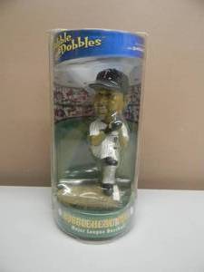 lot 70 image: MINNESOTA TWINS Eddie Guardado BOBBLE DOBBLES FIGURE - NICE - IN BOX - SEE PICTURES