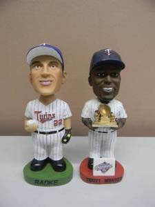 lot 73 image: MINNESOTA TWINS Torii Hunter & Brad Radke BOBBLE DOBBLES FIGURES - NICE - SEE PICTURES