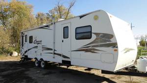 2007 Keystone Cougar 302 RLS