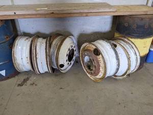(Lot of 5) 10-Bolt 22.5 Steel Truck Rims