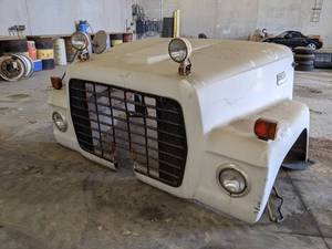 FORD 8000 Fiberglass Hood