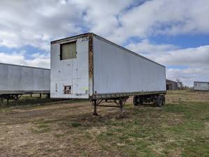 40 Storage Semi Trailer - 1972 Stoughton - No Title - Storage Only
