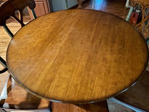 lot 53 image: Wonderful Round Kitchen Table and 6 Chairs