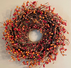 lot 9 image: Faux Florals in a Vase and a Wreath