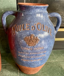 lot 42 image: 3 Decorative Double Handled Vases