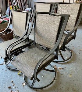 lot 163 image: 4 Patio Chairs