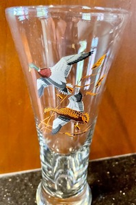 lot 109 image: 5 Duck Themed Pilsners