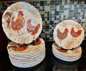 lot 111 image: Pier 1 Imports Dishware