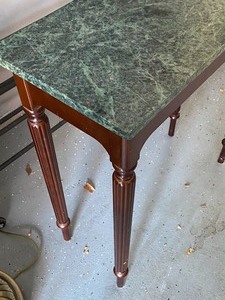 lot 149 image: Lovely Marble Top Accent Table