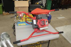 lot 27 image: Auger