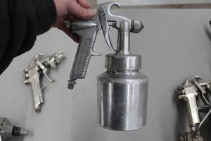 lot 41 image: Campbell-Hausfeld Pneumatic Sprayer