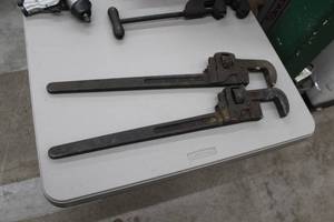 lot 81 image: Lot of (2) Pipe Wrenches 24L