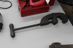 lot 80 image: Pipe Cutter 18 to 2