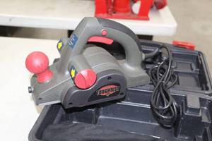 lot 101 image: Handy YT6111 Toughtest 3-14 Planer