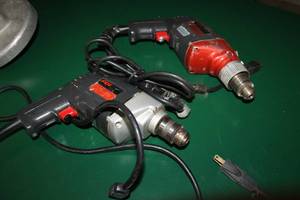 lot 90 image: Lot of (2) Skil Drills, electric