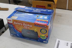 lot 145 image: APC Back-UPS ES Series 725 VA450W Battery Backup (New)