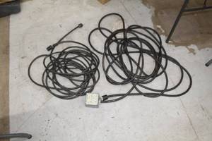 lot 143 image: Lot of (2) Extension Cords