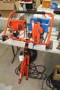 lot 136 image: Power Light Shop Work Light  with Tripod Stand